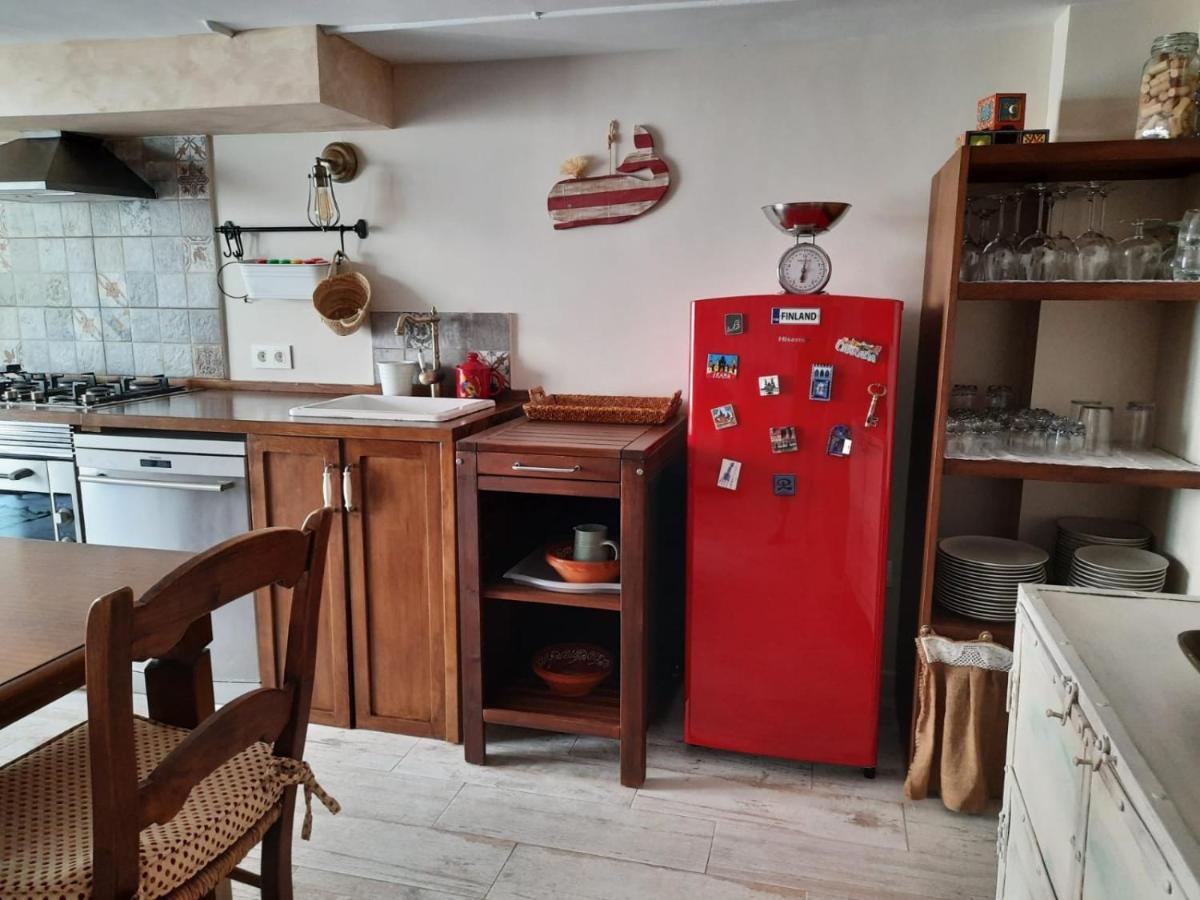 Un Apartamento Vacacional Con Detalles De Un Hogar مايرينا ديل ألخارفي المظهر الخارجي الصورة